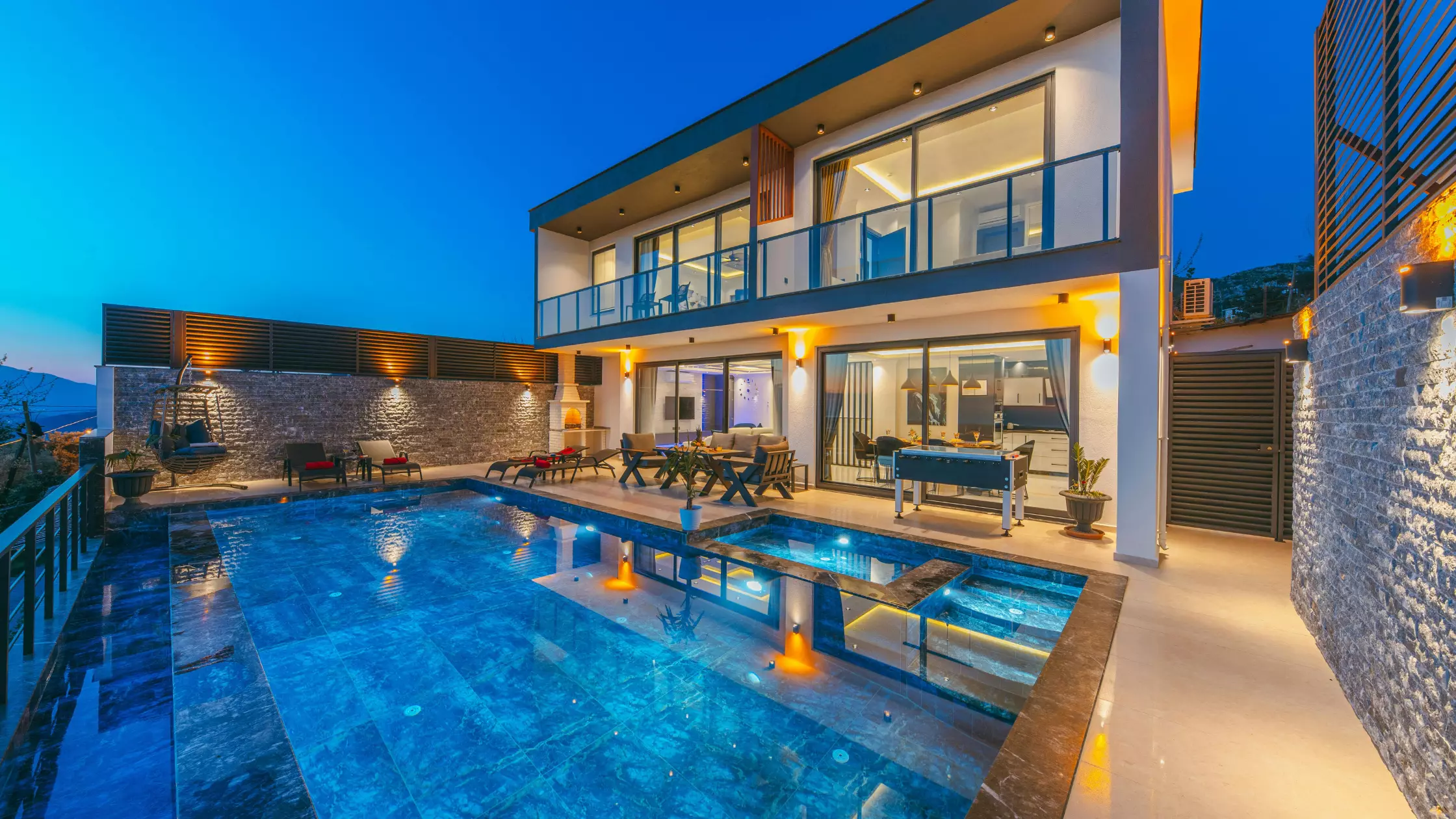 Delray Beach neighborhood interior view